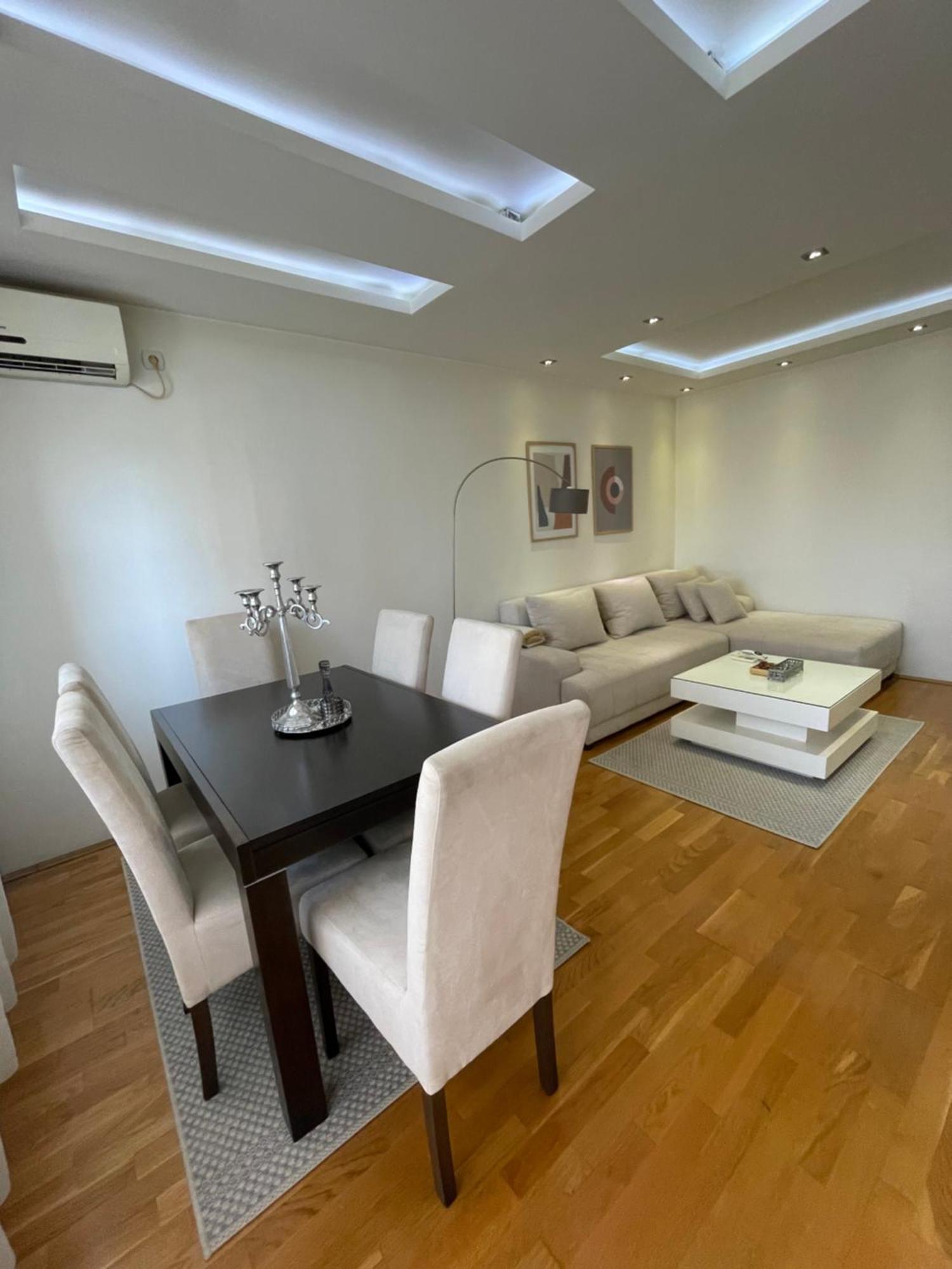 Charme Apartment